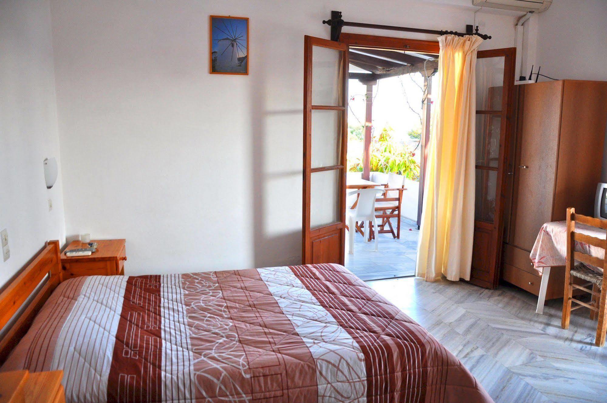 Michalis Apartments Near The Beaches With Sea View Πάρος Εξωτερικό φωτογραφία